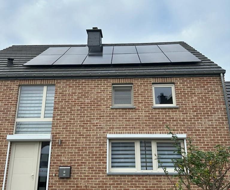 Maison belge équipée de panneaux solaires